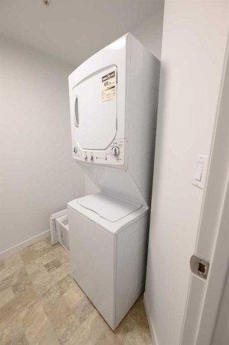 110-9700 92 Avenue, Grande Prairie, AB - Indoor Photo Showing Laundry Room
