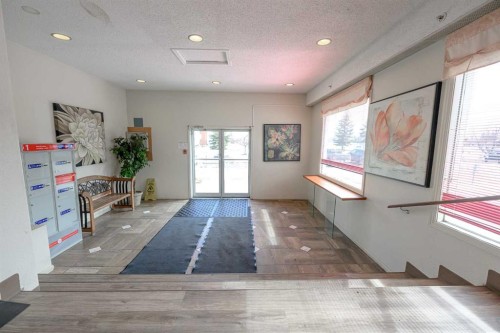 110-9700 92 Avenue, Grande Prairie, AB - Indoor Photo Showing Other Room
