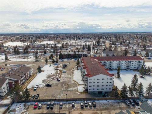 110-9700 92 Avenue, Grande Prairie, AB - Outdoor With View