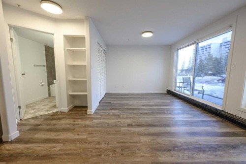 110-9700 92 Avenue, Grande Prairie, AB - Indoor Photo Showing Other Room