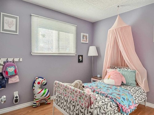 4806 53 Avenue, Valleyview, AB - Indoor Photo Showing Bedroom
