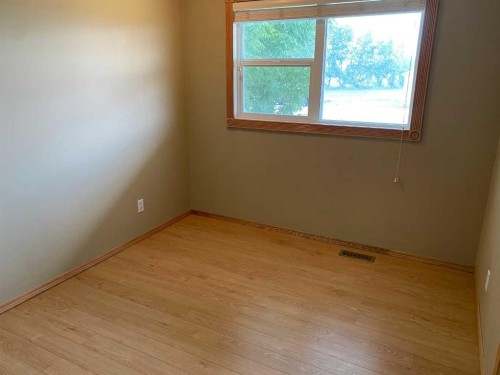 60037 Twp Rd 725, Clairmont, AB - Indoor Photo Showing Other Room