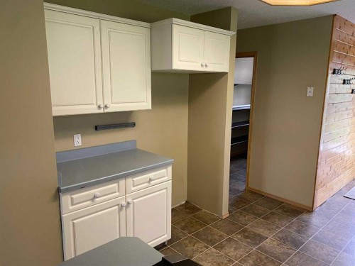60037 Twp Rd 725, Clairmont, AB - Indoor