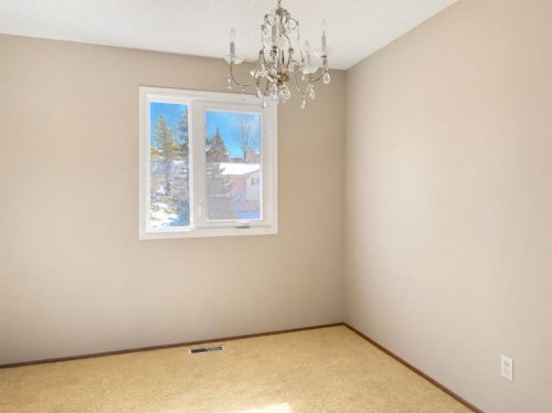 10702 104 Avenue, Grande Cache, AB - Indoor Photo Showing Other Room