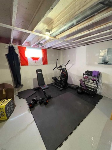 8322 101 Avenue, Peace River, AB - Indoor Photo Showing Basement