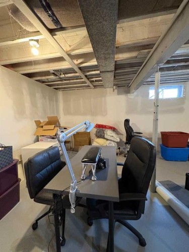 8322 101 Avenue, Peace River, AB - Indoor