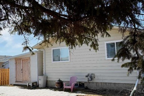 8322 101 Avenue, Peace River, AB - Outdoor With Exterior