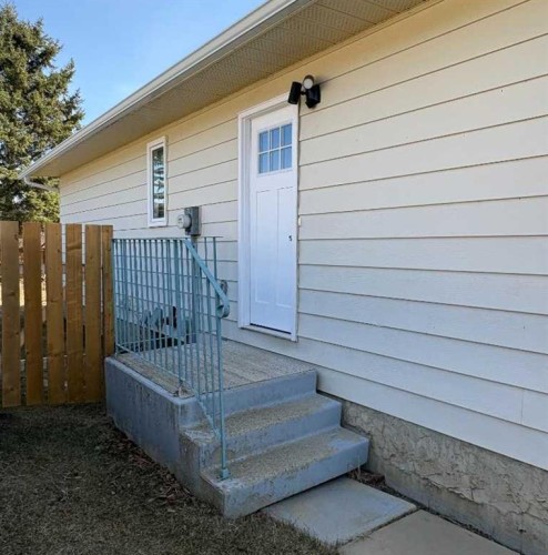 8322 101 Avenue, Peace River, AB - Outdoor With Exterior
