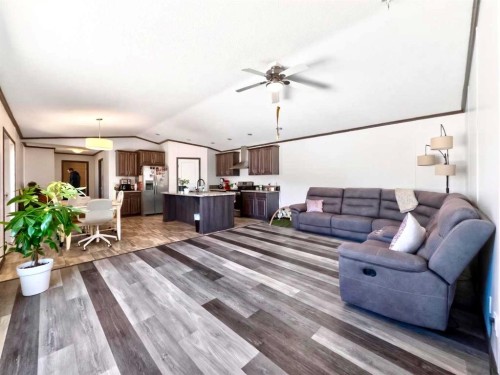 10614 103 Avenue, La Crete, AB - Indoor Photo Showing Living Room