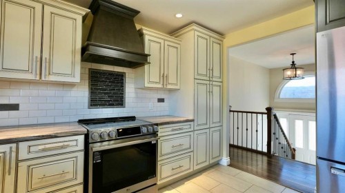 7901 94 Street, Peace River, AB - Indoor Photo Showing Kitchen