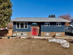 7901 94 Street Peace River, AB T8S 1E6