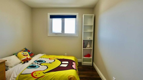 7901 94 Street, Peace River, AB - Indoor Photo Showing Bedroom