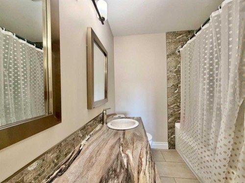 7901 94 Street, Peace River, AB - Indoor