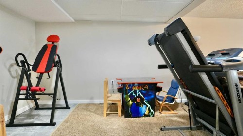 7901 94 Street, Peace River, AB - Indoor