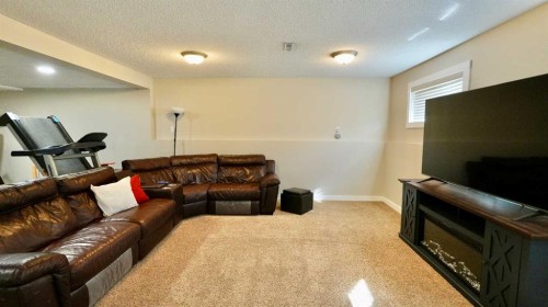7901 94 Street, Peace River, AB - Indoor