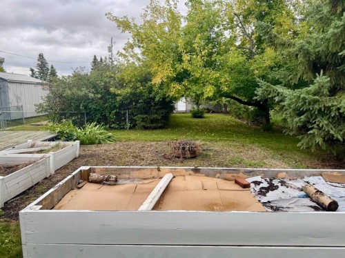 107 Central Avenue S.W., Falher, AB - Outdoor