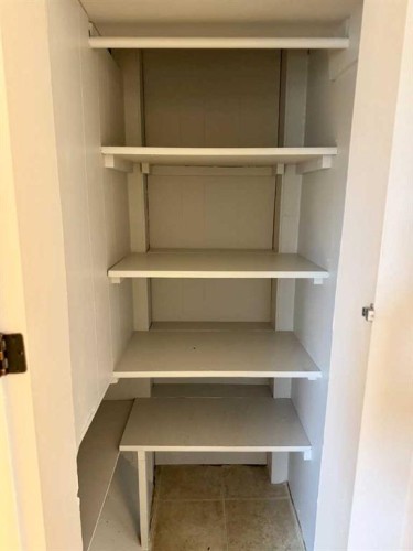 107 Central Avenue S.W., Falher, AB - Indoor With Storage