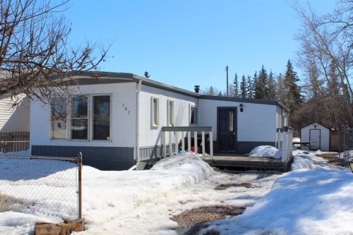 101 7Th Avenue Se, Manning, AB - Outdoor