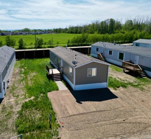 10413 110 Ave, La Crete, AB - Outdoor