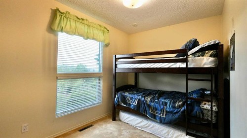 11113 103 Street, Peace River, AB - Indoor Photo Showing Bedroom