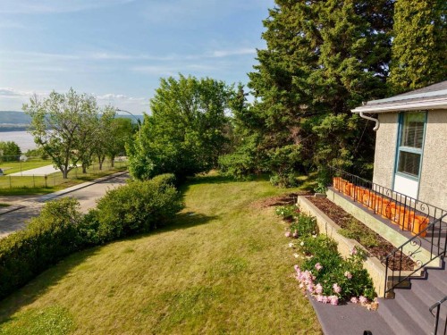 11113 103 Street, Peace River, AB - Outdoor