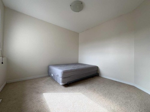 9510 Willow Drive, Grande Prairie, AB - Indoor Photo Showing Bedroom