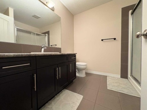 9510 Willow Drive, Grande Prairie, AB - Indoor Photo Showing Bathroom