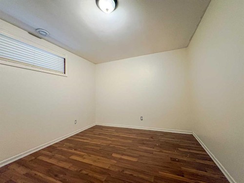 9510 Willow Drive, Grande Prairie, AB - Indoor Photo Showing Other Room