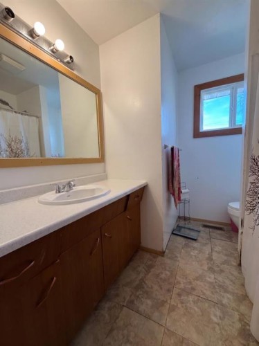 4436 51St Avenue, High Prairie, AB 