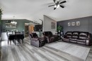 9517 111 Avenue, Clairmont, AB  - Indoor Photo Showing Living Room 