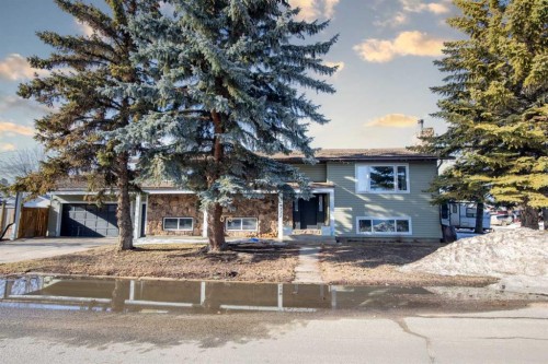 9332 66 Avenue  Grande Prairie, AB T8W 1C4