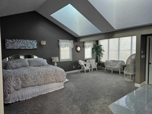 17423 Highway 2, High Prairie, AB - Indoor Photo Showing Bedroom