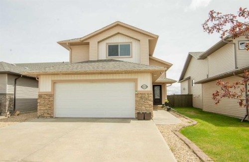 12613 105 Street  Grande Prairie, AB T8V 2N3