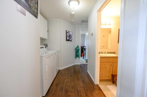 9509 109 Avenue, Clairmont, AB - Indoor Photo Showing Laundry Room