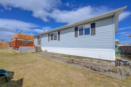 9509 109 Avenue, Clairmont, AB - Outdoor
