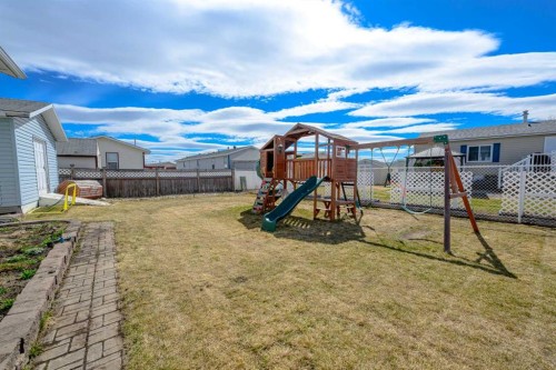 9509 109 Avenue, Clairmont, AB - Outdoor
