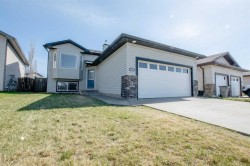 10225 Landing Drive Grande Prairie, AB T8X 0B5