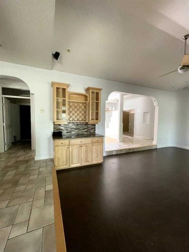5 Caribou Close, High Level, AB 