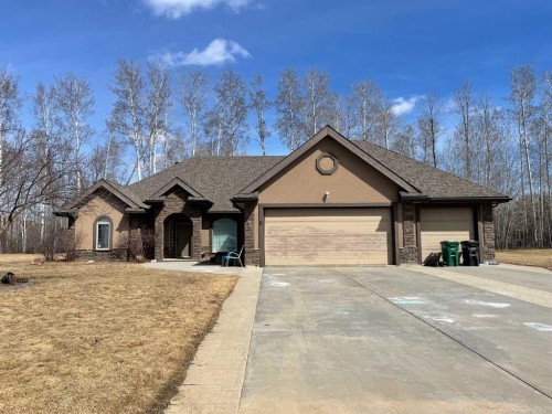 5 Caribou Close, High Level, AB - Outdoor
