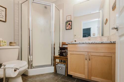 315-12330 102 Street, Grande Prairie, AB - Indoor Photo Showing Bathroom