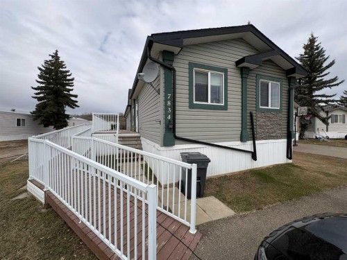 7834 97 Avenue, Peace River, AB 