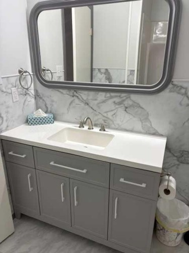 4418 54 Avenue, Valleyview, AB - Indoor Photo Showing Bathroom