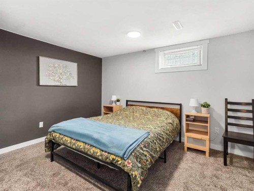 10833 99 Avenue, Grande Cache, AB - Indoor Photo Showing Bedroom