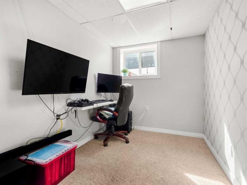 10833 99 Avenue, Grande Cache, AB - Indoor Photo Showing Office