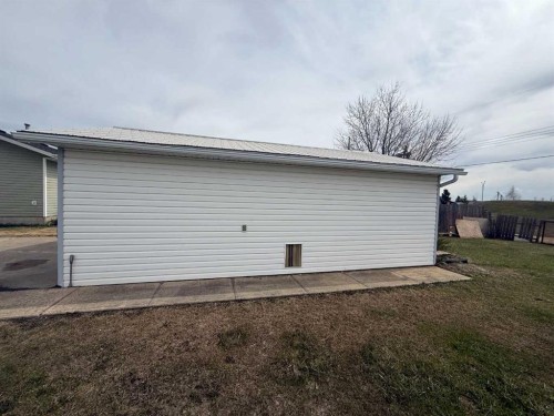 105 4Th, Falher, AB - Outdoor