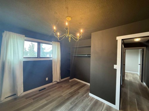 105 4Th, Falher, AB - Indoor Photo Showing Other Room