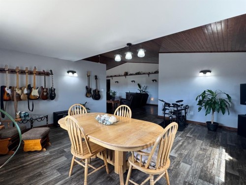 41066 Twp Rd 824, Rural Fairview No. 136, M.D. Of, AB - Indoor Photo Showing Dining Room