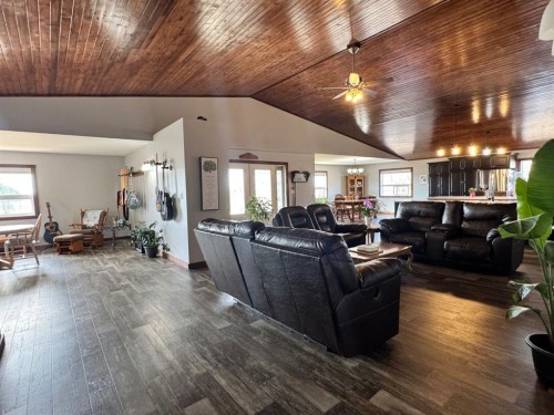 41066 Twp Rd 824, Rural Fairview No. 136, M.D. Of, AB - Indoor