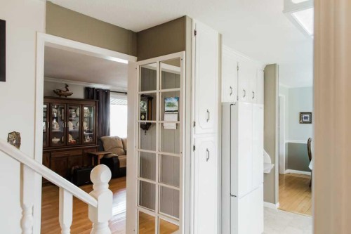 9915 101 Avenue, Clairmont, AB - Indoor Photo Showing Other Room