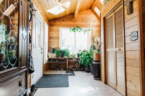 9915 101 Avenue, Clairmont, AB - Indoor Photo Showing Other Room